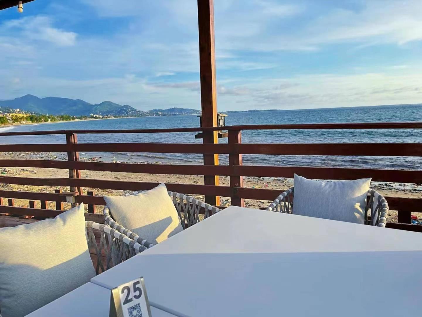 Grand Leone Hotel Фритаун Экстерьер фото