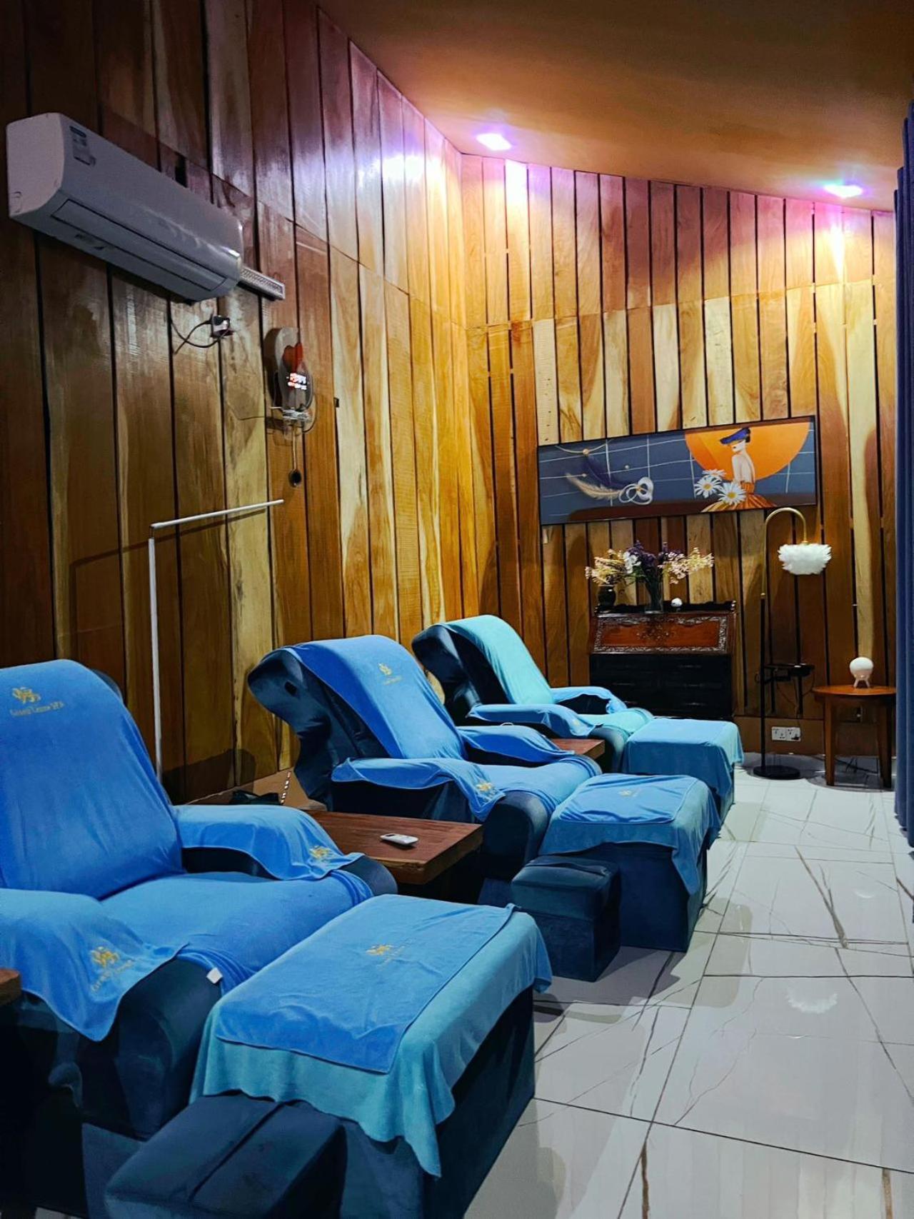 Grand Leone Hotel Фритаун Экстерьер фото
