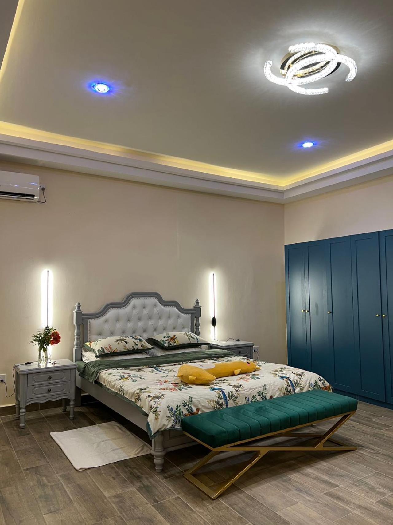 Grand Leone Hotel Фритаун Экстерьер фото