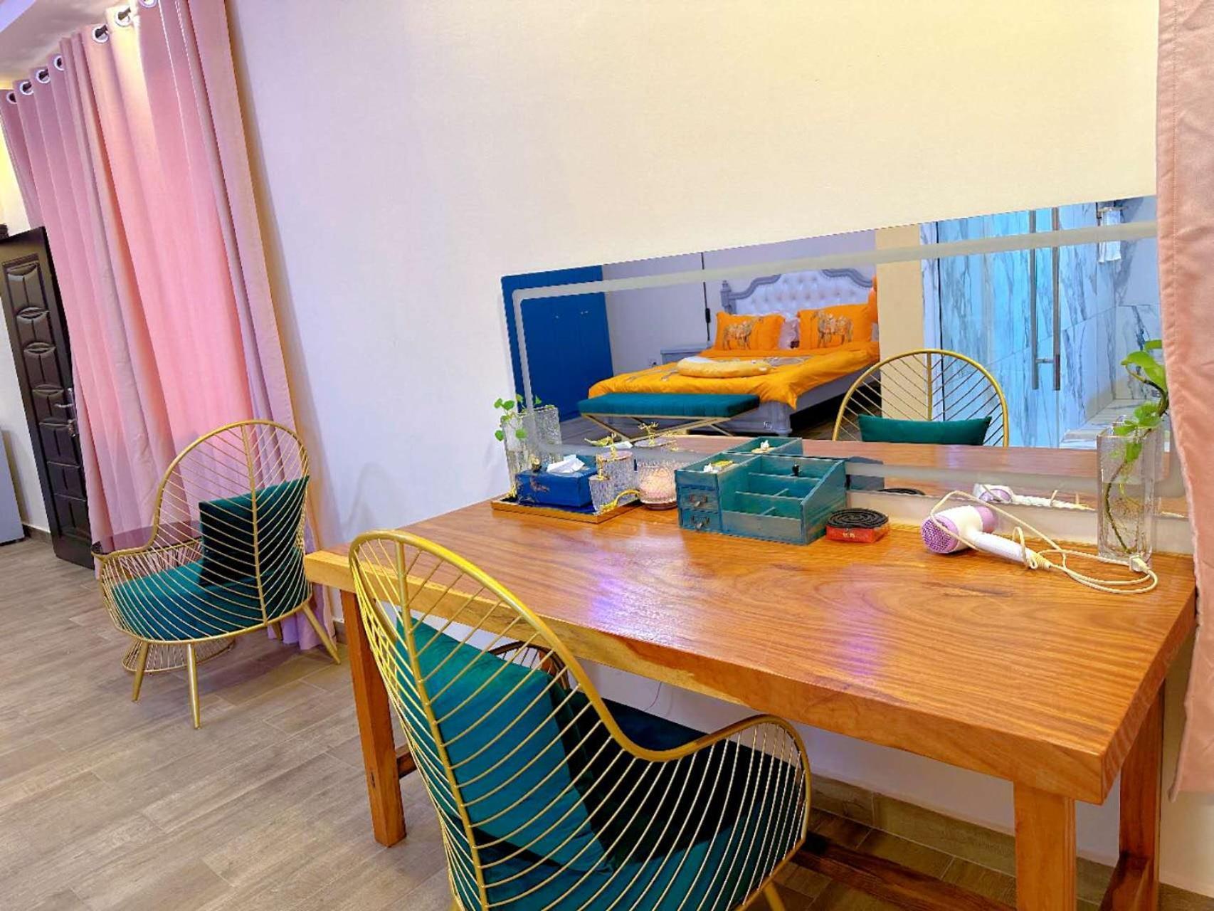 Grand Leone Hotel Фритаун Экстерьер фото