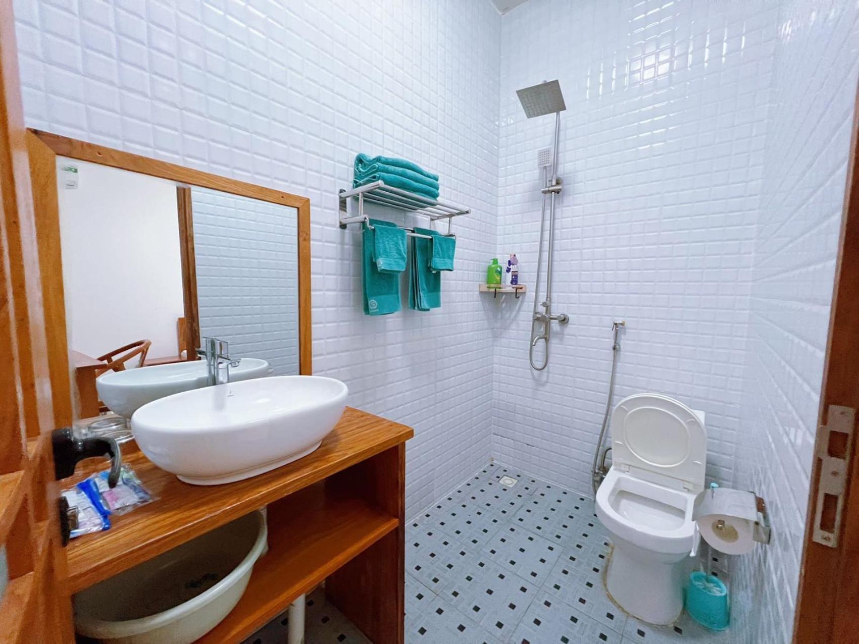 Grand Leone Hotel Фритаун Экстерьер фото